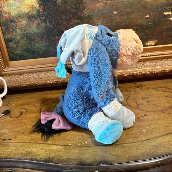 Disney Store Exclusive Winnie The Pooh Eeyore Winter Snowflake Plush Stuffed HTF - Picture 3 of 9